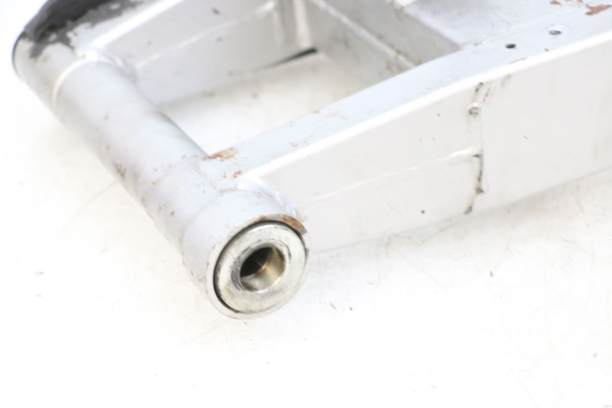 photo de BRAS OSCILLANT KAWASAKI ZR 7 750 (1999 - 2004) - Angle alternatif