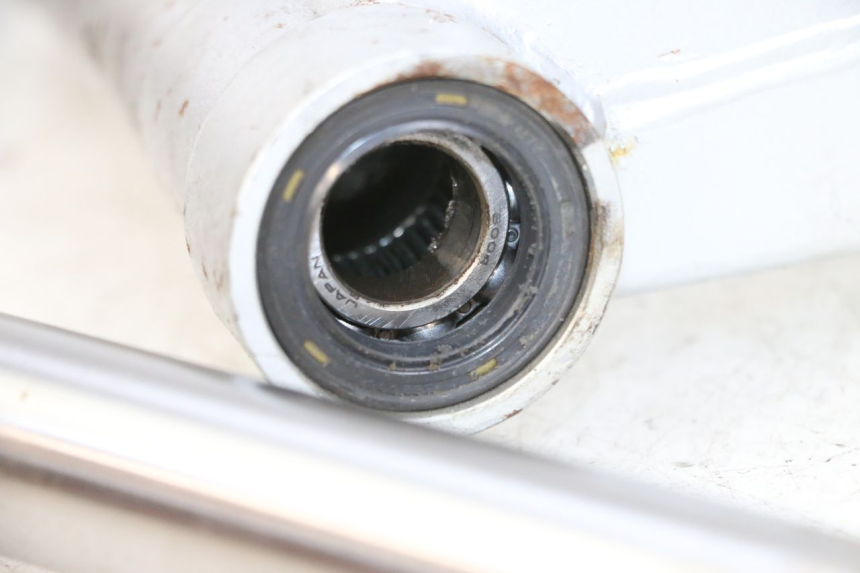 photo de BRAS OSCILLANT KAWASAKI ZR 7 750 (1999 - 2004) - Zoom état d’usage