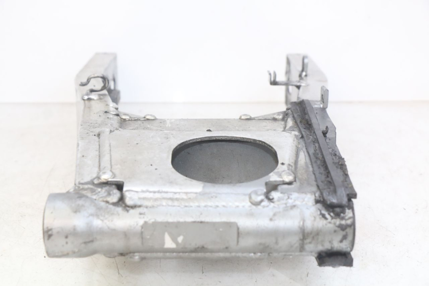 photo de BRAS OSCILLANT KAWASAKI ZX-6R ZX6R 600 (1995 - 1997) - Gros plan technique