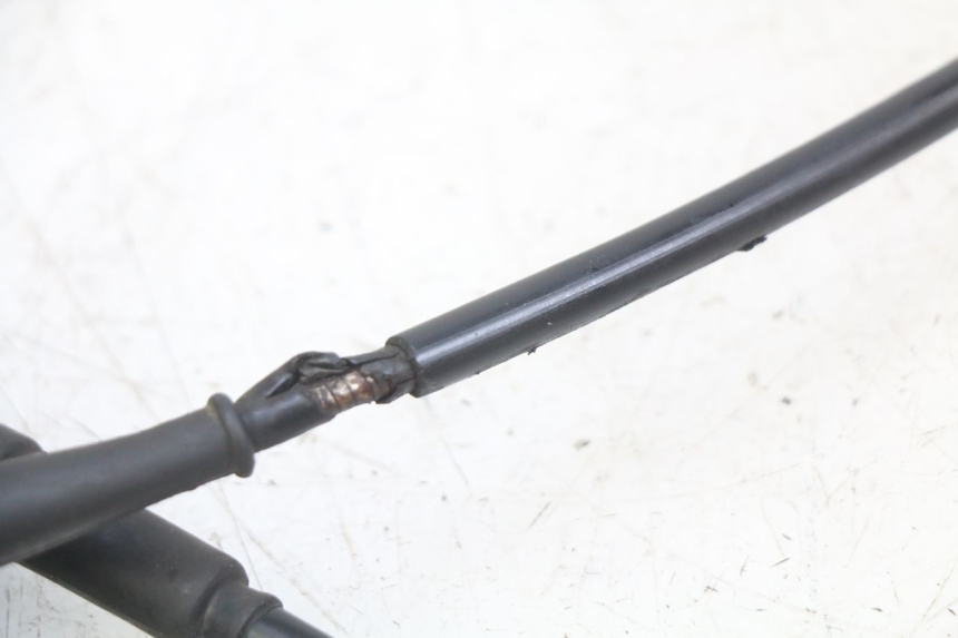 photo de CÂBLE ACCELERATEUR KYMCO AGILITY 16+ 4T 50 (2018 - 2023) - Zoom état d’usage