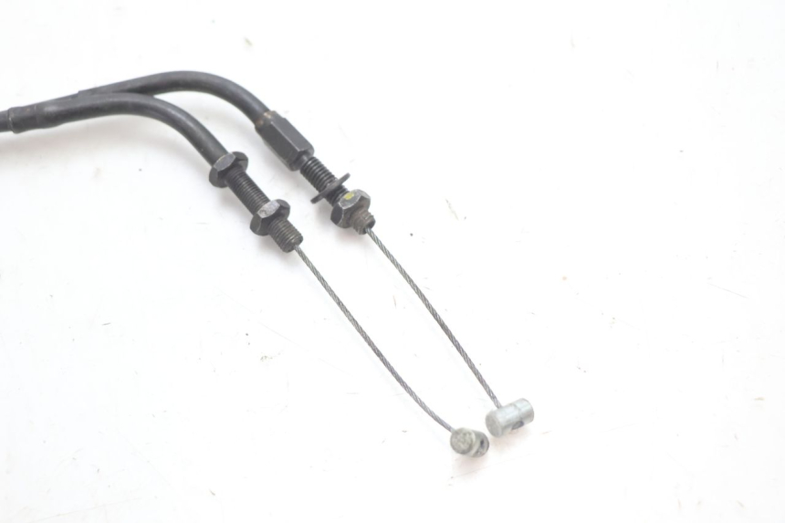 photo de CABLE ACCELERATEUR HONDA CB F HORNET 600 (2005 - 2006) - Autre angle de vue