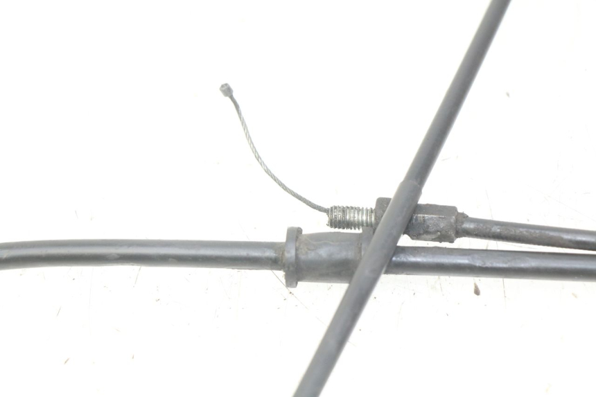 photo de CÂBLE D'ACCELERATEUR PIAGGIO FLY 2T 50 (2004 - 2017) - Gros plan technique