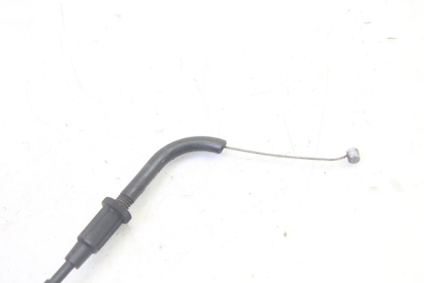 photo de CABLE ACCELERATEUR YAMAHA FZ6 N FAZER 600 (2004 - 2006) - Gros plan technique