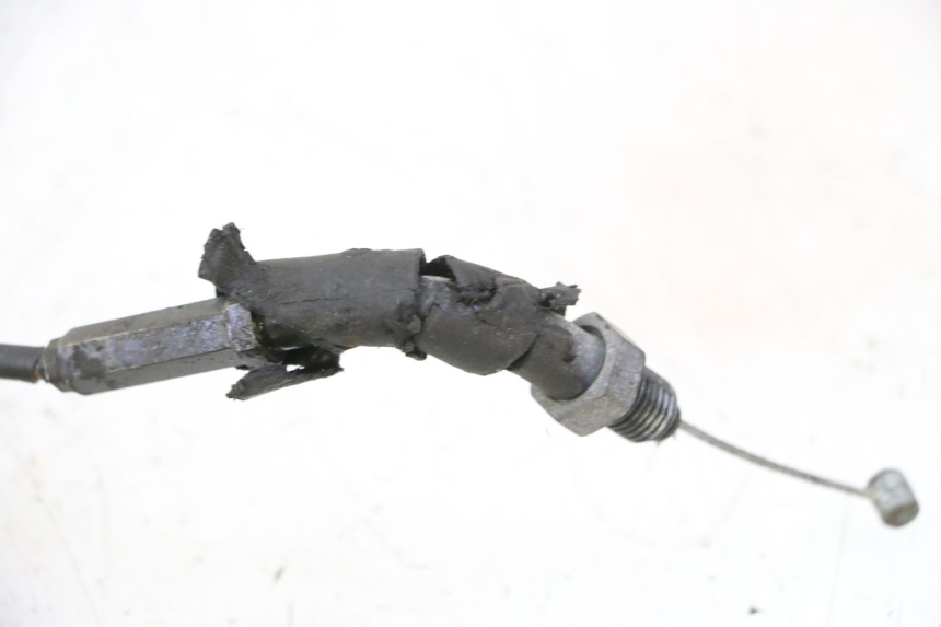 photo de CABLE ACCELERATEUR KYMCO GRAND DINK 125 (2002 - 2007) - Zoom état d’usage