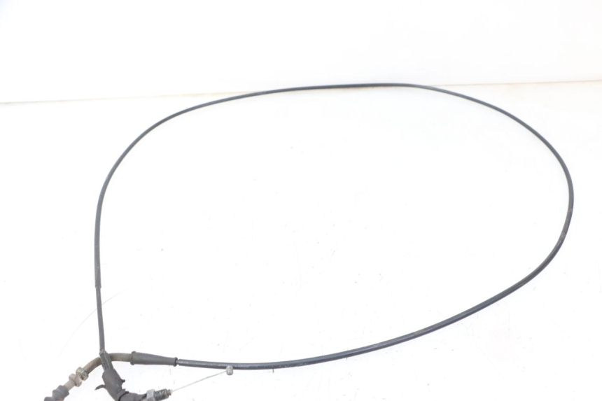 photo de CABLE ACCELERATEUR KYMCO GRAND DINK 125 (2002 - 2007) - Gros plan technique