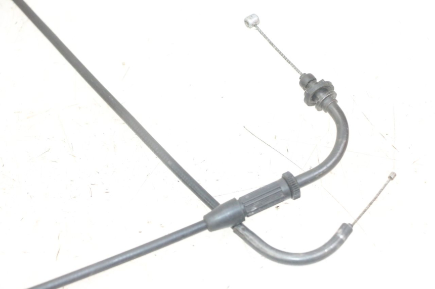 photo de CABLE ACCELERATEUR PEUGEOT JET FORCE CARBU 50 (2003 - 2016) - Gros plan technique