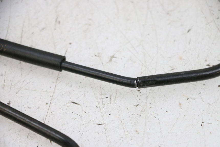 photo de CABLE ACCELERATEUR PIAGGIO MP3 HPE 300 (2019 - 2026) - Gros plan technique