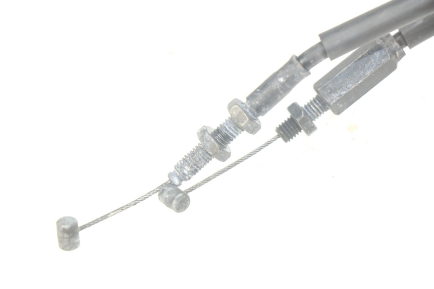 photo de CÂBLE ACCELERATEUR YAMAHA MT-07 MT07 ABS 700 (2014 - 2017) - Gros plan technique