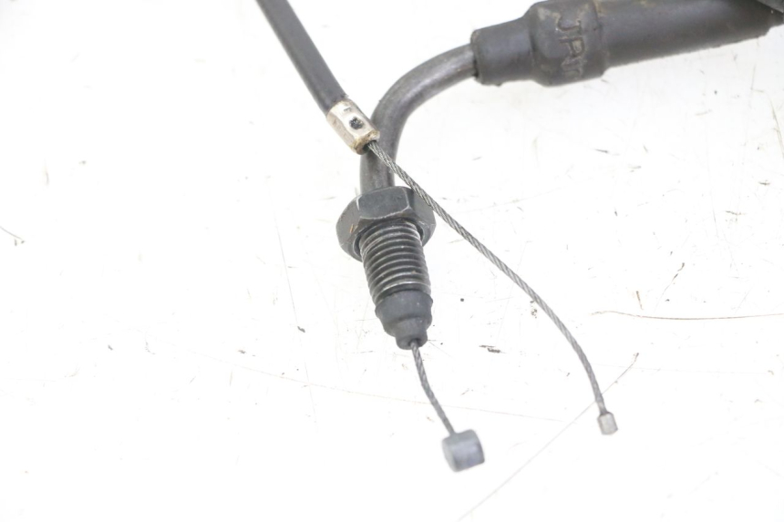 photo de CÂBLE ACCELERATEUR PIAGGIO NEW TYPHOON 50 (2018 - 2021) - Points de fixation