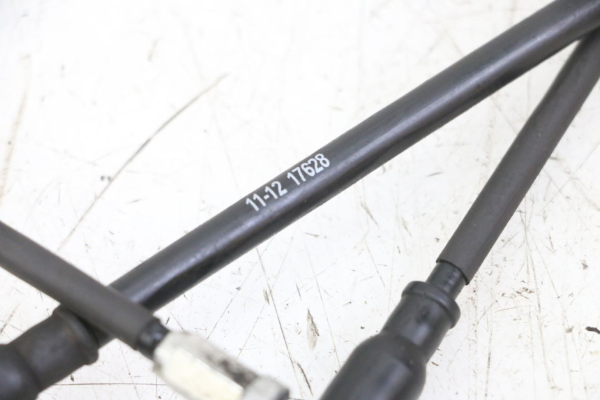 photo de CÂBLE D'ACCELERATEUR PIAGGIO VESPA S 2T 50 (2007 - 2014) - Gros plan technique