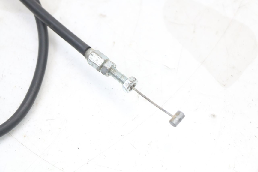photo de CABLE ACCELERATEUR REGAL RAPTOR SPYDER 125 (2010 - 2018) - Gros plan technique