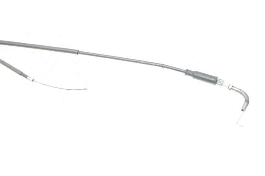 photo de CABLE ACCELERATEUR APRILIA SR MOTARD 50 (2012 - 2018) - Gros plan technique