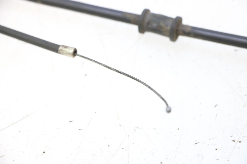 photo de CABLE ACCELERATEUR PIAGGIO TYPHOON 50 (2000 - 2009) - Gros plan technique