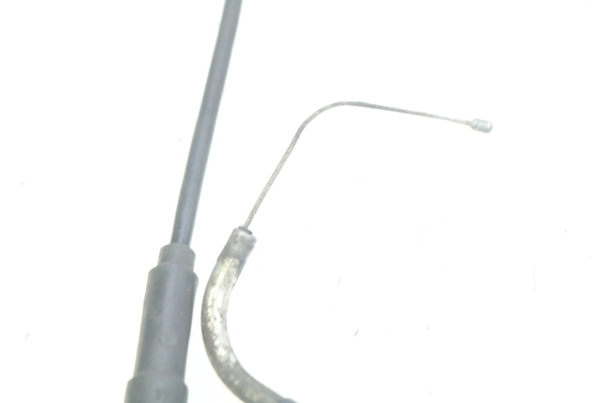 photo de CÂBLE ACCELERATEUR PEUGEOT VIVACITY NEW 2T 50 (2008 - 2017) - Gros plan technique