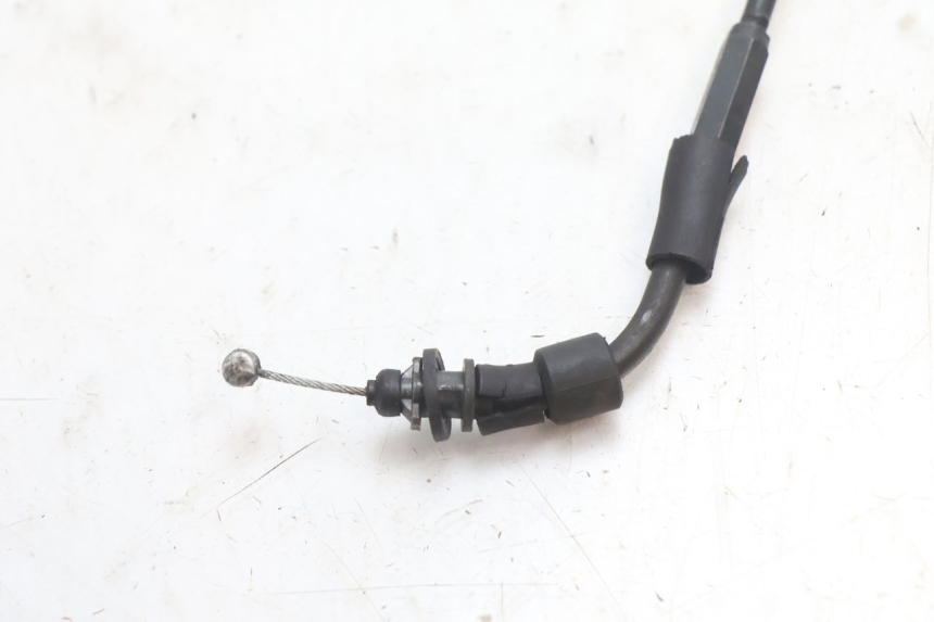 photo de CABLE ACCELERATEUR PEUGEOT VIVACITY 50 (1998 - 2003) - Zoom état d’usage