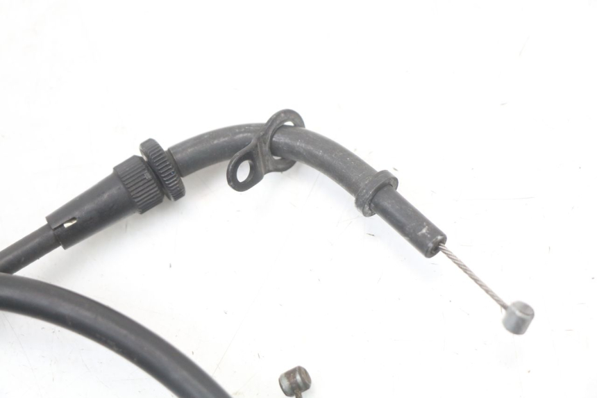 photo de CABLE ACCELERATEUR SUZUKI VL INTRUDER 125 (2004 - 2007) - Autre angle de vue