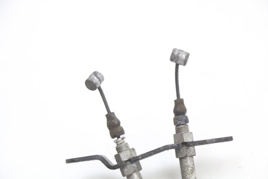 photo de CÂBLE ACCELERATEUR YAMAHA X-MAX XMAX 125 (2010 - 2013) - Gros plan technique