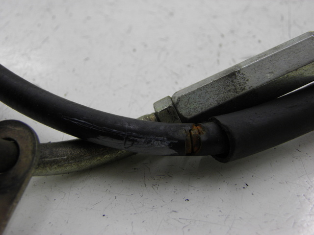 photo de CABLE ACCELERATEUR YAMAHA YBR CUSTOM 125 (2008 - 2010) - Détail de la pièce