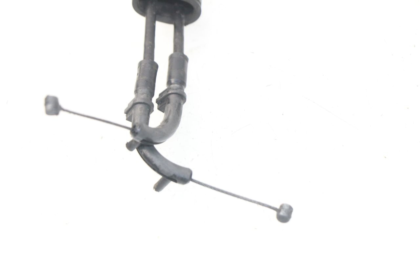 photo de CABLE ACCELERATEUR YAMAHA YZ-F YZF 250 (2014 - 2018) - Gros plan technique