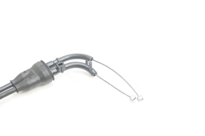 photo de CABLE ACCELERATEUR YAMAHA YZF R GENESIS 750 (1993 - 1998) - Autre angle de vue
