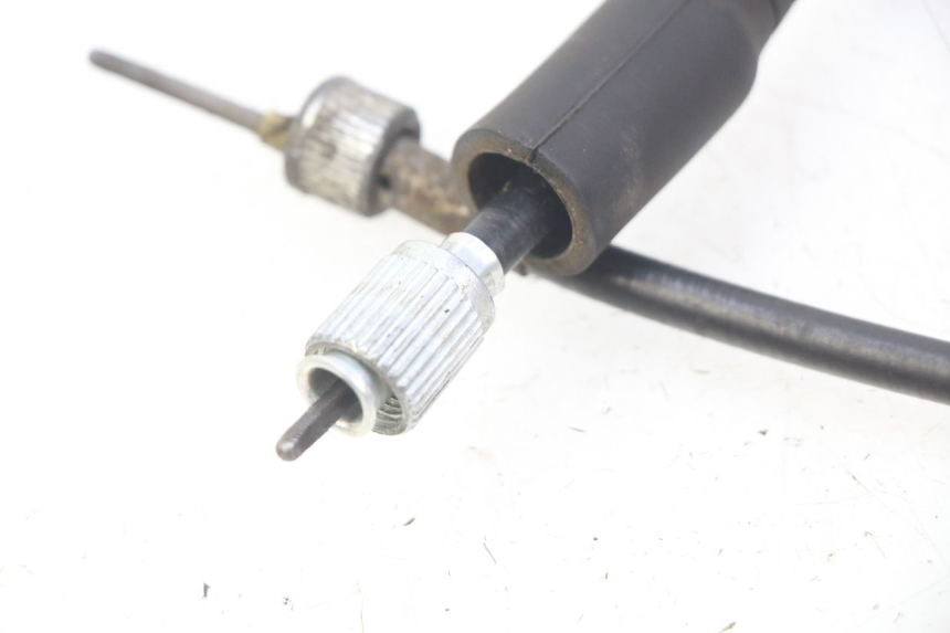 photo de CÂBLE COMPTEUR PEUGEOT KISBEE 2T 50 (2010 - 2017) - Autre angle de vue