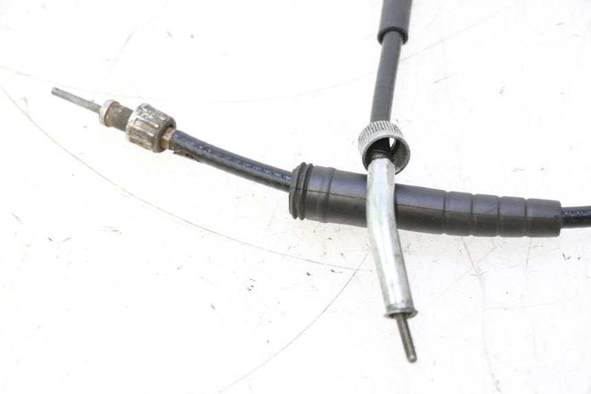 photo de CABLE COMPTEUR PEUGEOT LUDIX SNAKE 2T 50 (2004 - 2014) - Gros plan technique