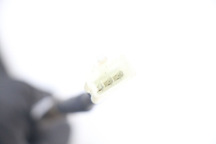 photo de CABLE COMPTEUR PEUGEOT TWEET 4T 50 (2023 - 2025) - Gros plan technique