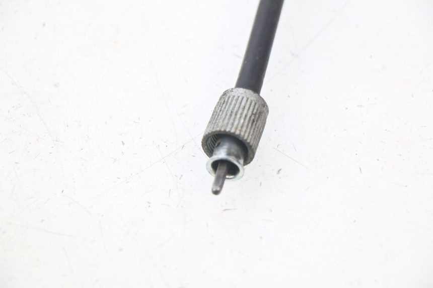 photo de CABLE COMPTEUR BMW R RT ABS 1100 (1996 - 2001) - Gros plan technique