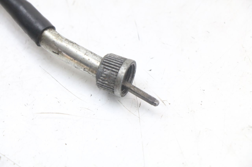 photo de CABLE COMPTEUR SUZUKI GS F 500 (2004 - 2007) - Autre angle de vue