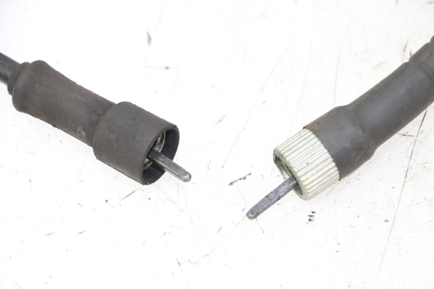 photo de CABLE COMPTEUR PEUGEOT TWEET PRO CARGO 50 (2018 - 2022) - Autre angle de vue