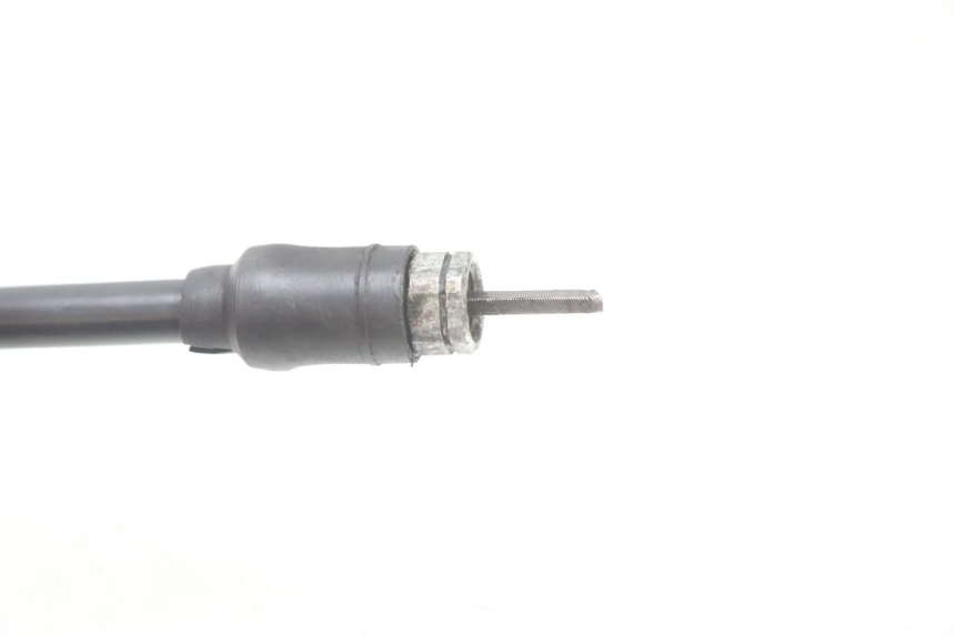 photo de CABLE COMPTEUR PIAGGIO X8 STREET 125 (2006 - 2007) - Gros plan technique