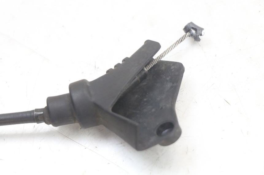 photo de CABLE D'EMBRAYAGE SUZUKI GS F 500 (2004 - 2007) - Autre angle de vue