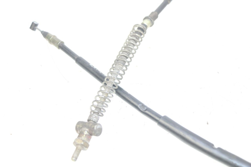 photo de CÂBLE DE FREIN ARRIÈRE KYMCO AGILITY 16+ 4T 50 (2018 - 2023) - Gros plan technique