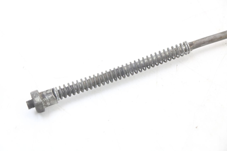 photo de CABLE FREIN ARRIERE SUZUKI GSX E 250 (1982 - 1983) - Gros plan technique