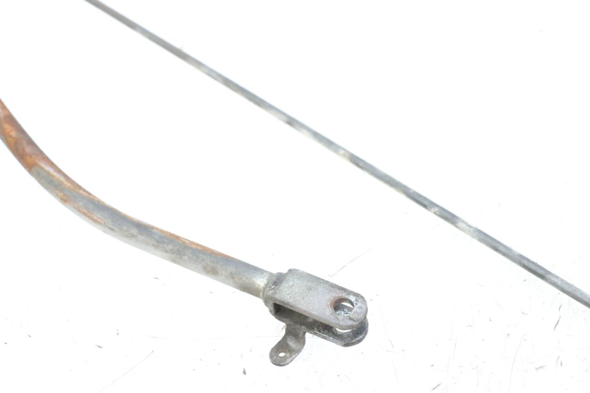 photo de CABLE FREIN ARRIERE HONDA VT C2 SHADOW 750 (1997 - 2001) - Gros plan technique