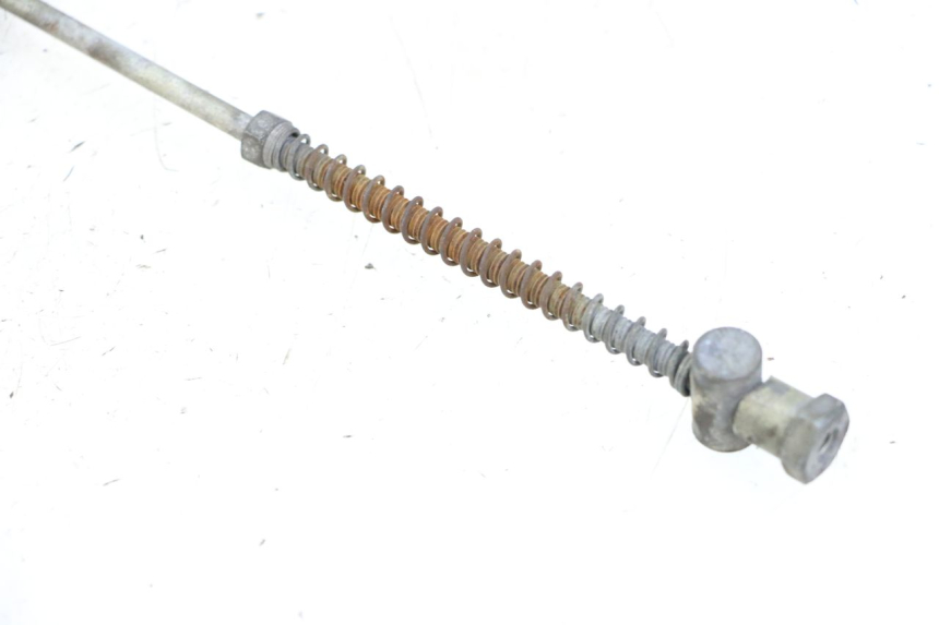 photo de CABLE FREIN ARRIERE KYMCO STRYKER OFF ROAD 125 (1999 - 2005) - Gros plan technique