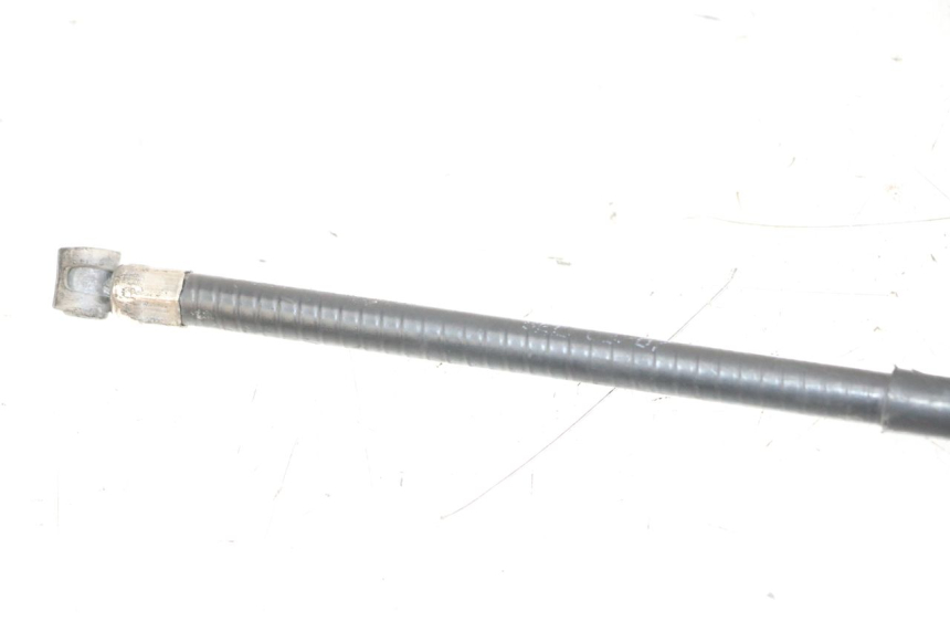 photo de CABLE FREIN ARRIERE PIAGGIO VESPA LX 150 (2005 - 2013) - Gros plan technique