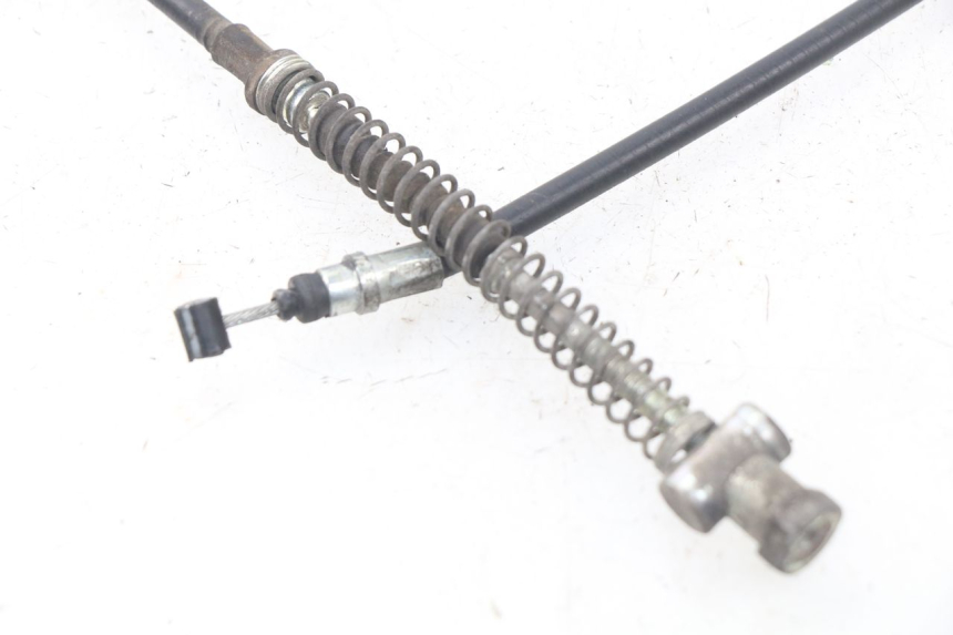 photo de CABLE FREIN ARRIERE FYM STRADA 50 (2007 - 2014) - Zoom état d’usage