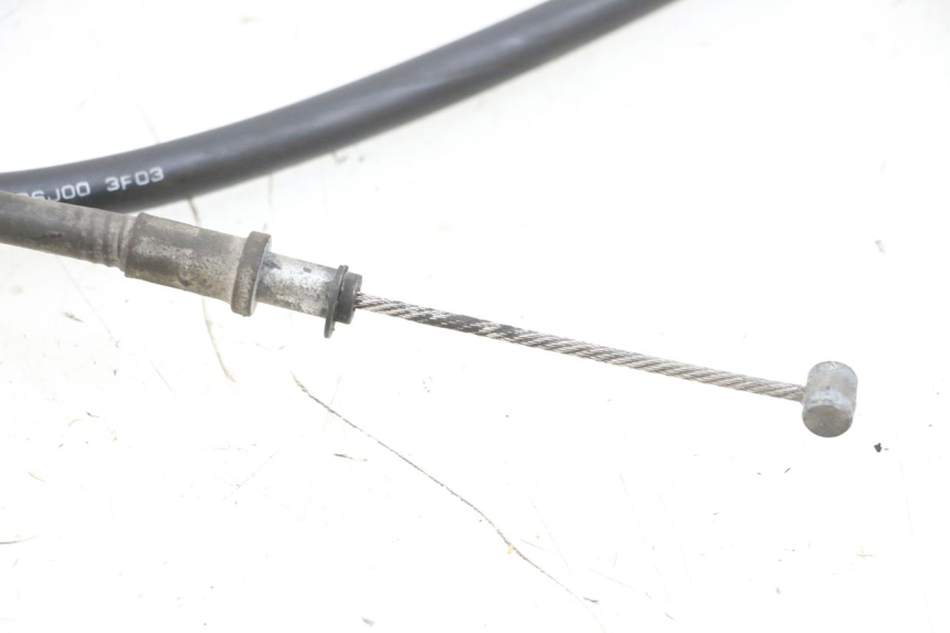 photo de CABLE FREIN PARKING SUZUKI BURGMAN 650 (2013 - 2020) - Gros plan technique