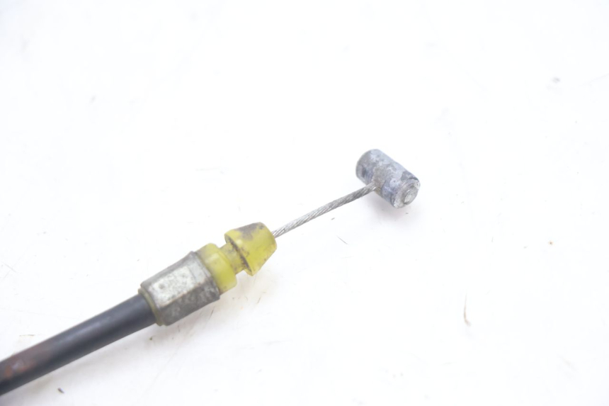photo de CABLE OUVERTURE SELLE SUZUKI GSF N BANDIT 1200 (2001 - 2005) - Zoom état d’usage