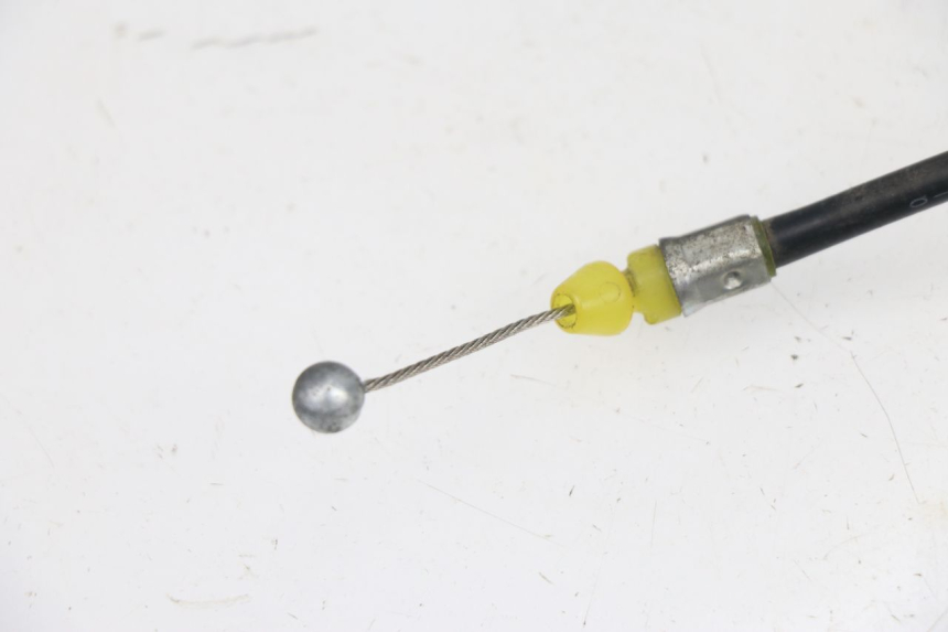 photo de CABLE OUVERTURE SELLE SUZUKI GSR 750 (2011 - 2017) - Zoom état d’usage