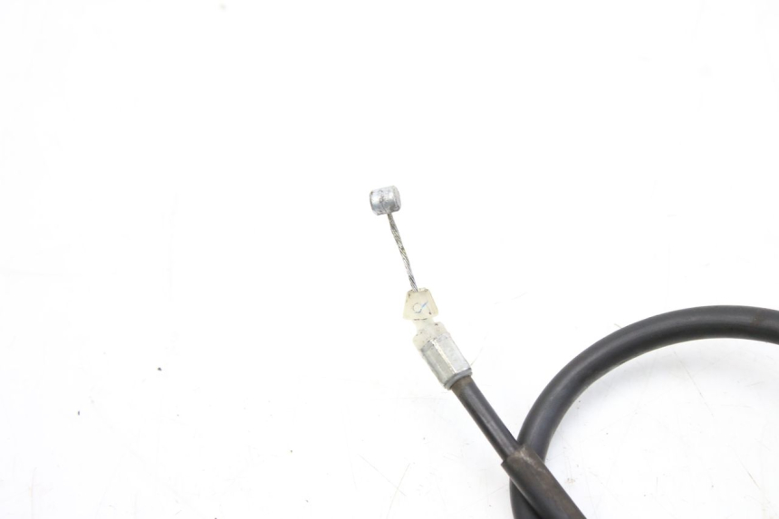 photo de CÂBLE D'OUVERTURE DE SELLE YAMAHA MT-07 MT07 700 (2018 - 2020) - Gros plan technique