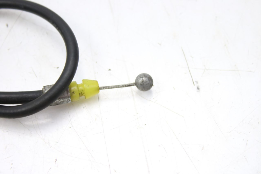 photo de CÂBLE D'OUVERTURE DE SELLE SUZUKI SV S 650 (1999 - 2002) - Zoom état d’usage