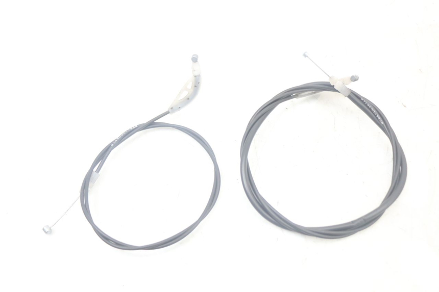 photo de CABLE OUVERTURE SELLE YAMAHA XMAX X-MAX ABS 125 (2017 - 2020) - Détail de la pièce