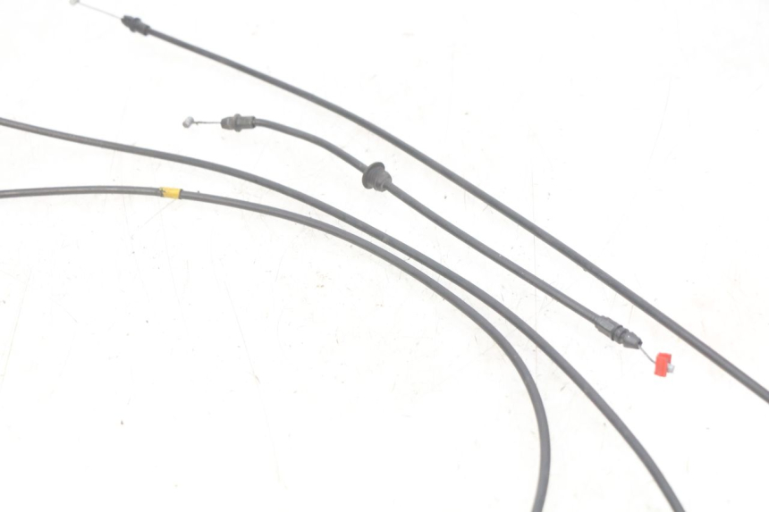 photo de CÂBLE D'OUVERTURE DE SELLE PIAGGIO XEVO - X EVO 125 (2007 - 2017) - Détail de la pièce