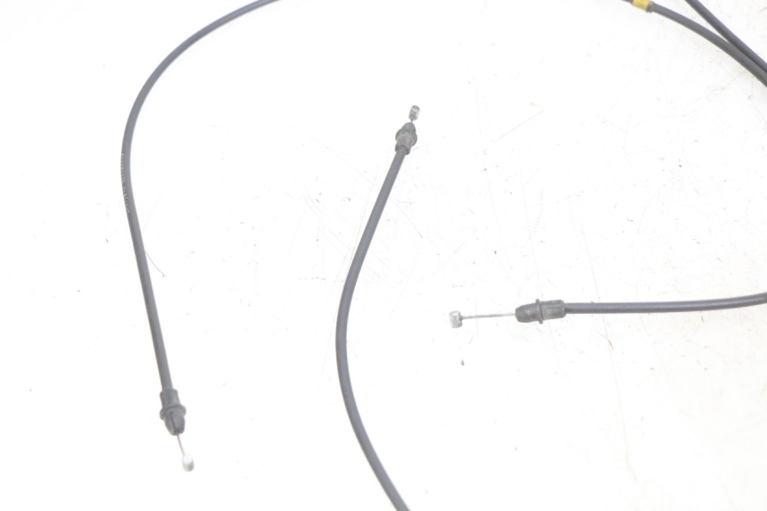 photo de CÂBLE D'OUVERTURE DE SELLE PIAGGIO XEVO - X EVO 125 (2007 - 2017) - Vue d’ensemble