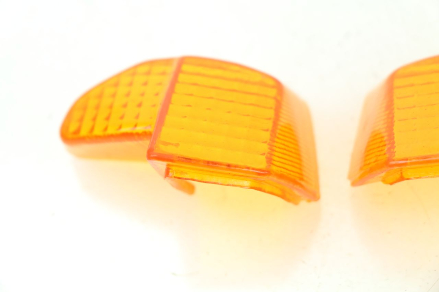 photo de CABOCHON CLIGNOTANT ARRIERE YAMAHA BW'S 50 (1999 - 2003) - Zoom état d’usage