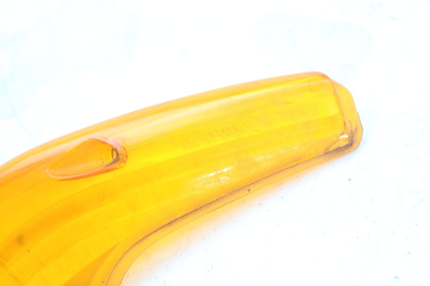 photo de CABOCHON CLIGNOTANT ARRIERE DROIT HONDA NES AROBASE 125 (2000 - 2003) - Zoom état d’usage