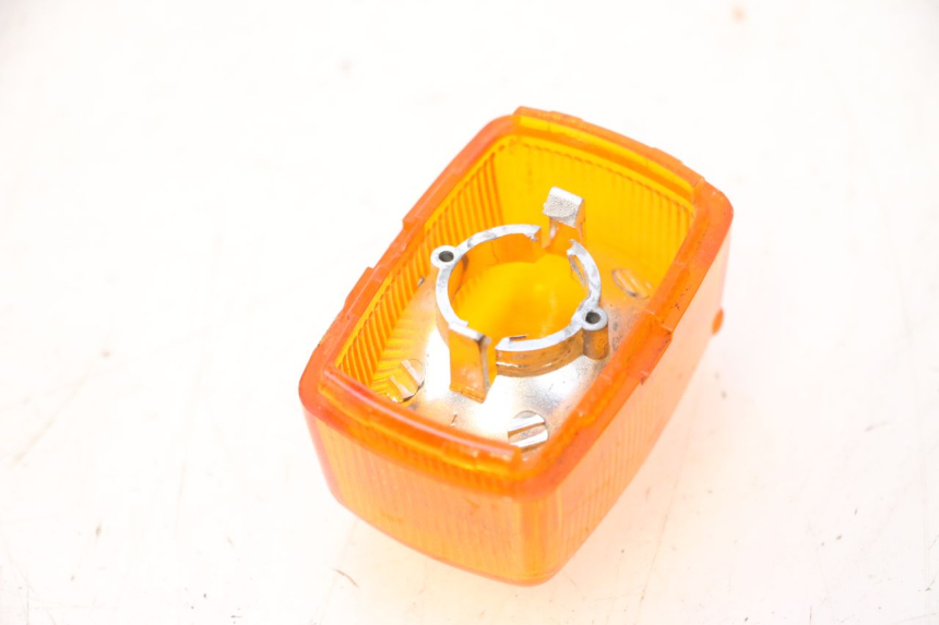 photo de CABOCHON CLIGNOTANT ARRIERE DROIT YAMAHA SLIDER 50 (1999 - 2004) - Détail de la pièce