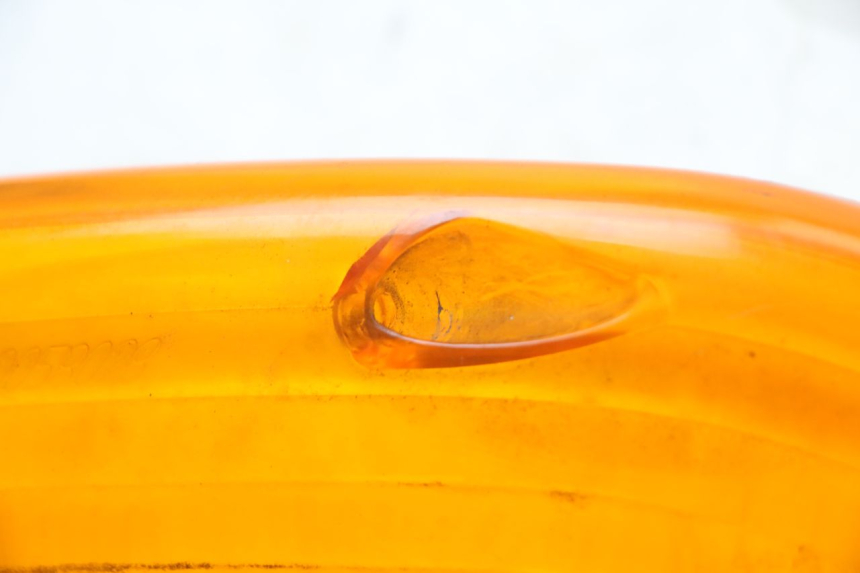photo de CABOCHON CLIGNOTANT ARRIERE GAUCHE HONDA NES AROBASE 125 (2000 - 2003) - Zoom état d’usage